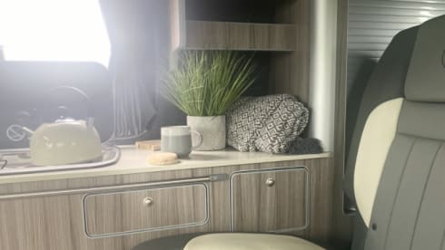 Tommy Tucker  – Luxury 4 berth Volkswagen Camper from 2021