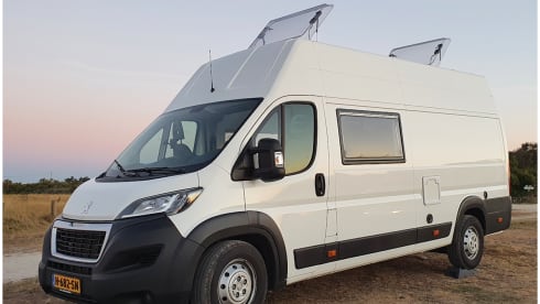Boxer XL for tall people, surf camper with large garage