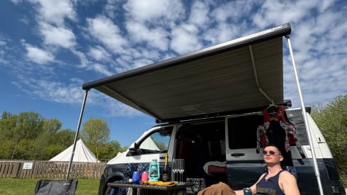 Buddy –  Volkswagen Campervan 2/4 berth Perfect for Adventure Hols! 