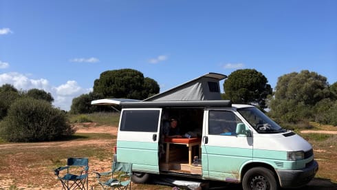 Bumi – Gezellige 2p Volkswagen Campervan (1997)