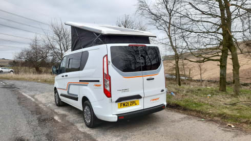 FM21 – 4 berth Ford campervan from 2021