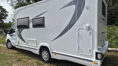 4p Chausson halbintegriert ab 2019