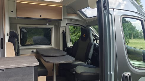 CliffX – 2 persoons Sunlight CliffX bus uit 2026