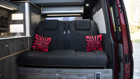 Ninja 1 – High spec Volkswagen T6.1 campervan