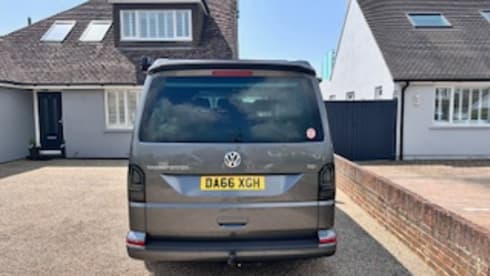 Grey Wolf – 4 berth VW T6 Converted 2016 Camper 