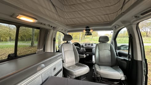 Mercedes-Benz Marco Polo 4 persons