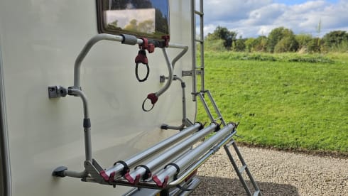 Ellie – Comfortable 4-Berth Motorhome with Large Garage for Hire