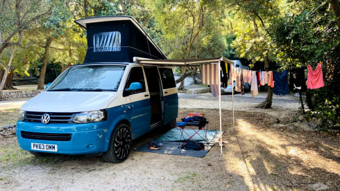 Elsie – Elsie- Beautiful Volkswagen Campervan- Sleeps 4