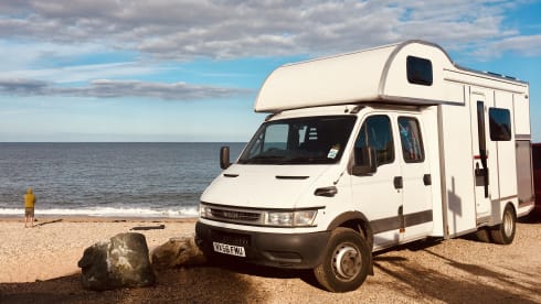 Balloo – Built for Off-Grid adventures, very high spec