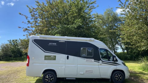 Sannox – Wingamm City Suite Panel Camper 2 Berth