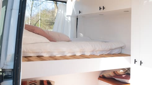 Bonnie – Off grid camper in Barcelona