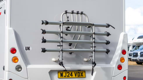 VDX – Compact 4 Berth Fixed Bed (Air Conditioned) 2024 Model
