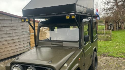 𝗘𝗹 𝗠𝗮𝘁𝗲𝗿𝗱𝗼𝗿 – El Materdor - Daihatsu F20 with roof tent - Jeep from 1980 🏔️🏕️🌌