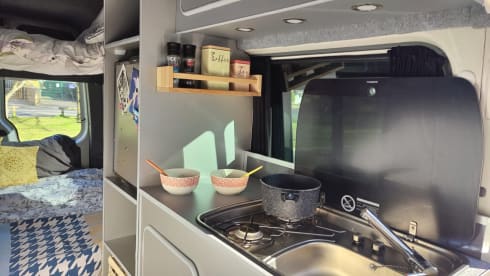 Earl – Family campervan 