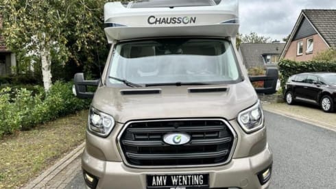 Go explore – Luxury camper with automatic transmission and 170 hp, full of options
