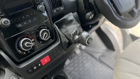 Betty – 4 berth Autotrail campervan from 2018