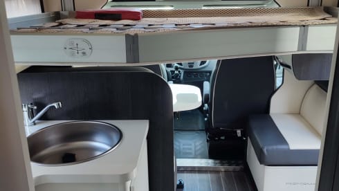 4p Ford semi-integrated from 2019