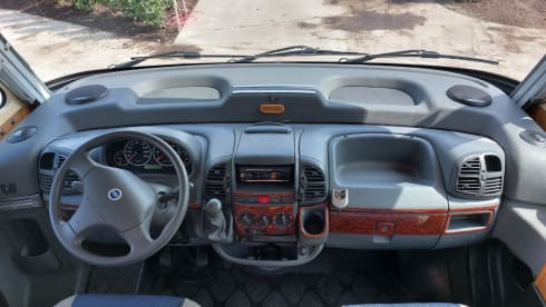 Hasselt  ( overijssel) – 4p Rapido integrated from 2004, Fiat ducato