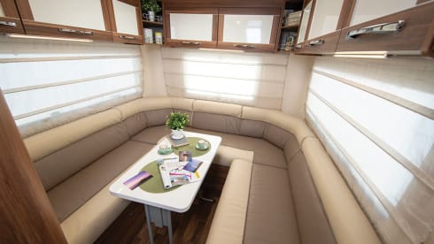 Auto Roller 746 6 Berth Motorhome