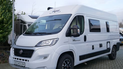  Mclouis3, 2 beds - 4 seats.