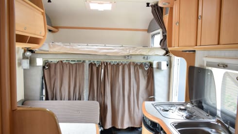 Schönes Familien-Wohnmobil - 6p Dethleffs Alcove aus dem Jahr 2008