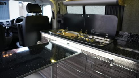 Wee Boo – 4 berth Volkswagen campervan 