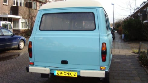 Domestic Dean – 2p Ford campervan from 1979