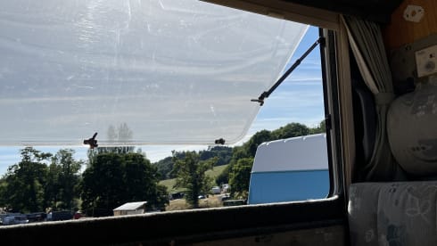 Tali – 4 berth Peugeot bus from 2006