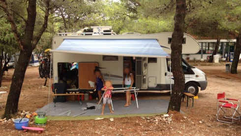 Arnaudsub – Challenger Mageo 192 with a large Garage