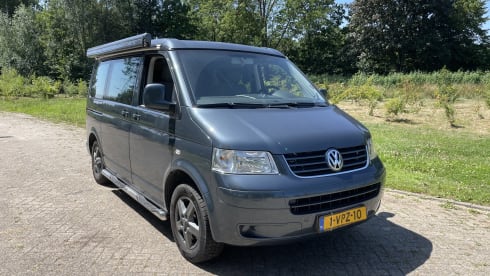 4p Volkswagen campervan from 2004