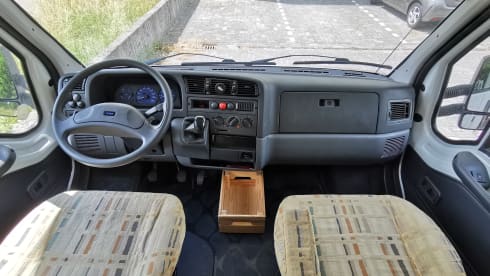 Bob – Ihr Roadtrip-Partner in der Kriminalität | 6m, 2-4 Pers. | auch für das lange Reisemobil