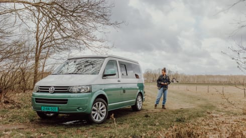 Ocean – Volkswagen camper, 4 persons fully equipped