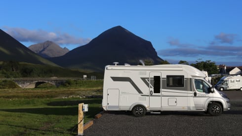 Lamlash – Adria 600 Matrix DT 4 Berth/4 Belts