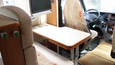 4p Giottiline semi-integrated uit 2009