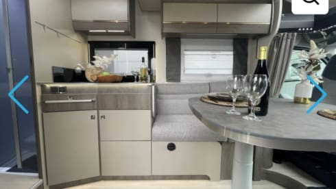 170 pk automaat – Challenger graphite 348 XLB automatic