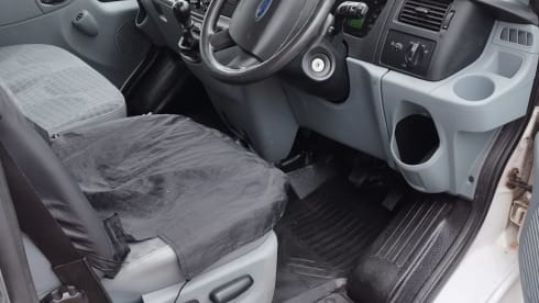 Boujee Bella – 4 berth Ford campervan 