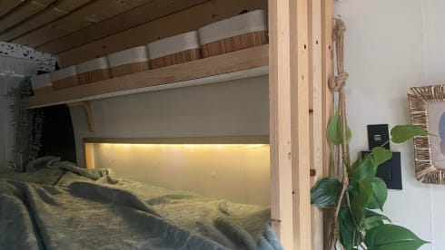Vancent  – DIY camper from 2015