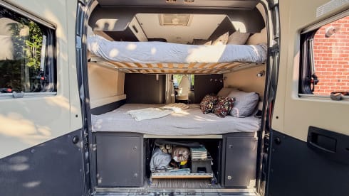 Freddy – Freddy | 4p adventure camper • compact, compleet & off-grid.