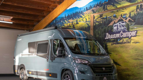 2p Sunlight Cliff 640 automatic 01 - built in 2024