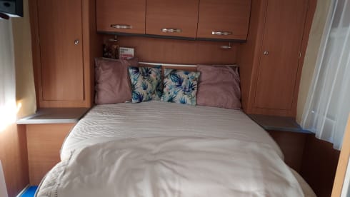 2D85 – CHALLENGER 58 .ZENTRALBETT .