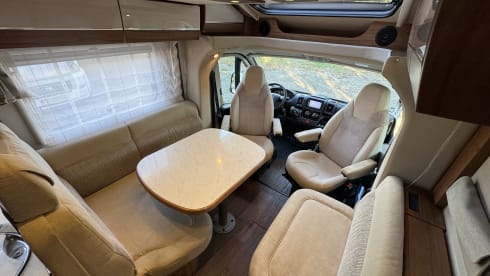 Fijne Hymer 4 personen