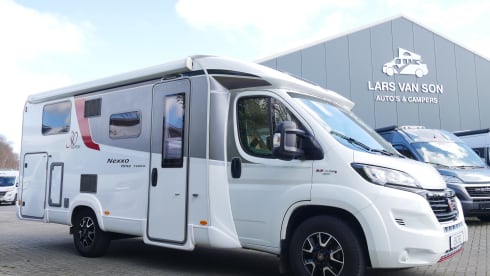 2p Bürstner semi-integrated from 2018