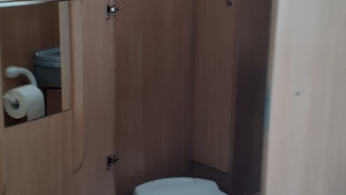 4 person camper Fiat Ducato Sunlight T69