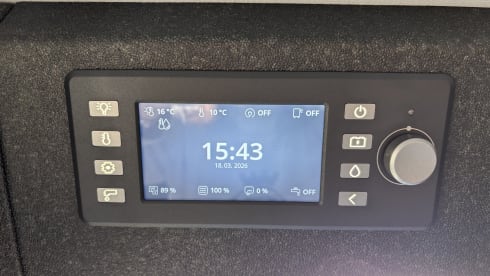 Adria Twin 640 SGX Sports AUTOMAAT