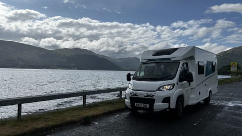 Eve – 2025, luxury 5 berth motorhome 