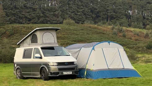 Otis – VW T5 campervan, 4 berth, off grid