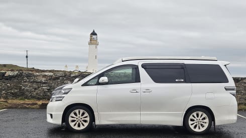 VEL – Toyota campervan met 2 slaapplaatsen uit 2009