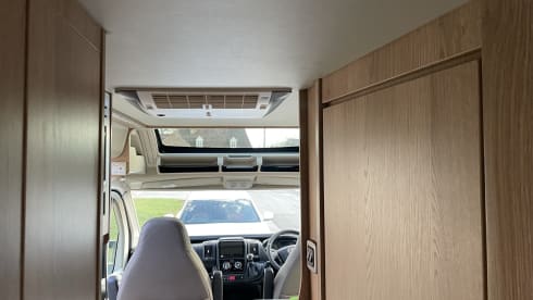 Louis V Line Sport – Nuovo Auto-Trail V Line 636 Sport