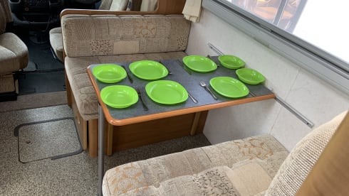 The Family Fun-Mobile – Camper completamente fuori rete / Famiglia 6 posti letto [3 zone notte separate,