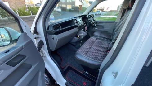 Indie – Meet Indie...2-4 berth 2020 VW brand new conversion